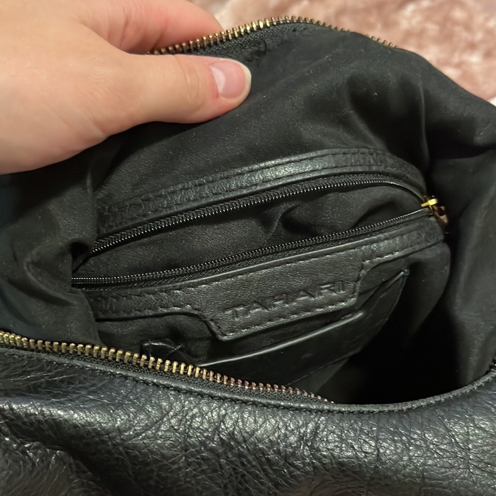 Tahari black leather shoulder bag - Picture 6 of 8